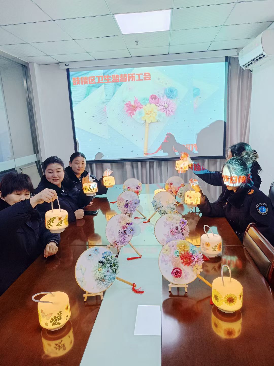 鼓楼区卫生监督所开展“三八”国际妇女节庆祝活动.jpg